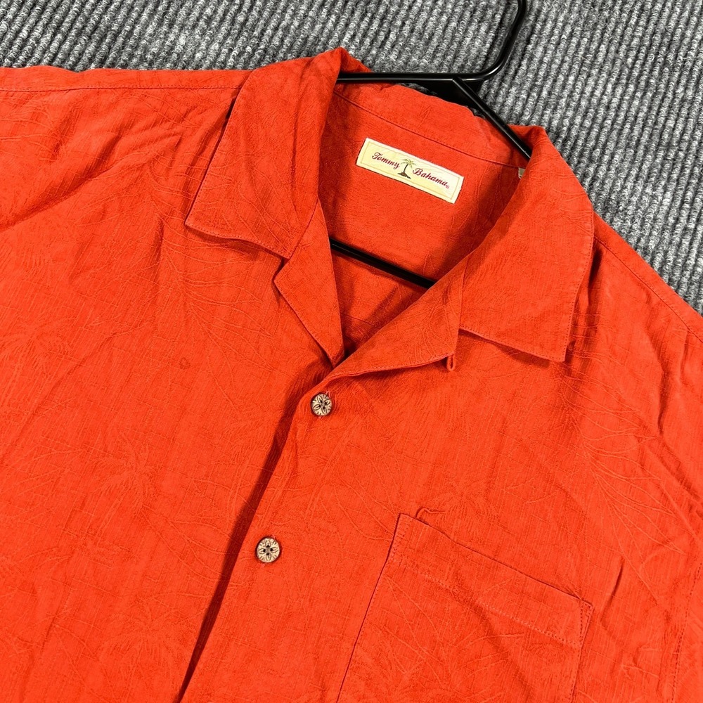 Tommy Bahama Shirt Mens Medium Orange Short Sleeve Button Up Loop Collar Silk
